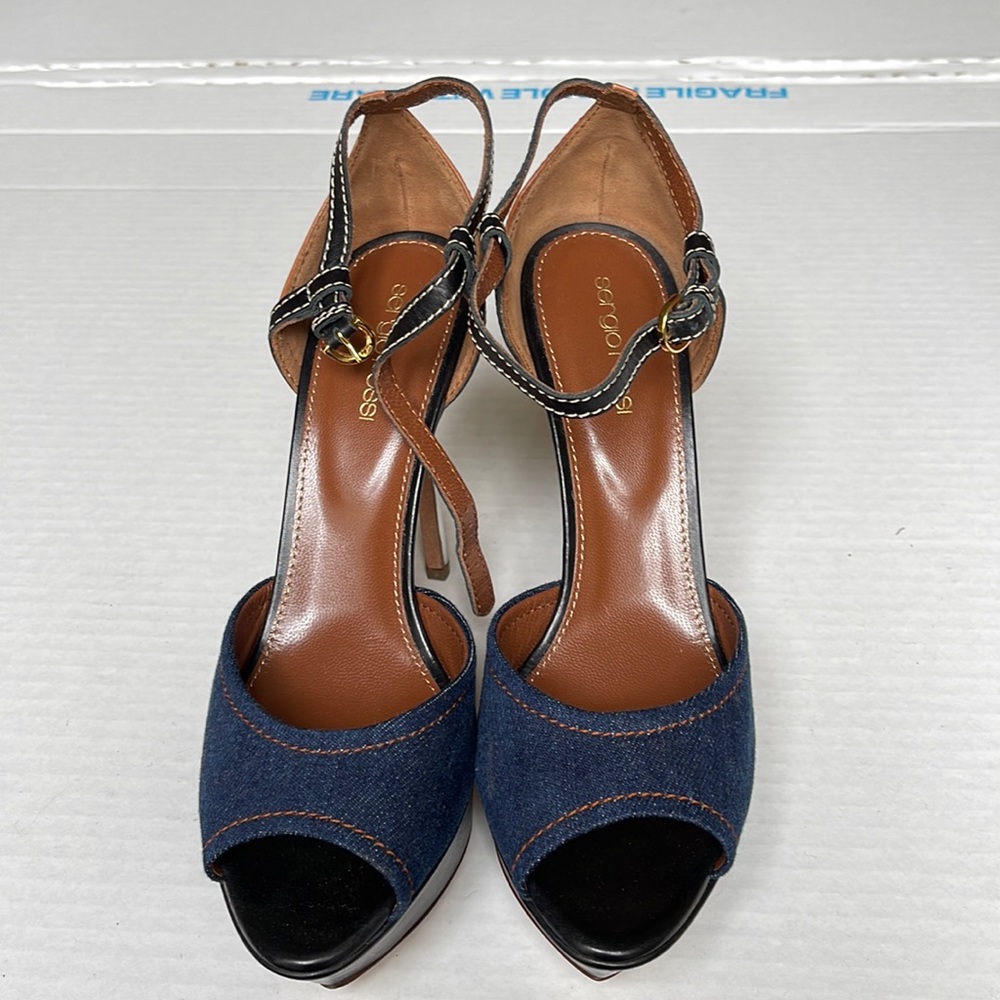 SERGIO ROSSI Platform Stiletto  Sz 39.5. Brand new without tag
